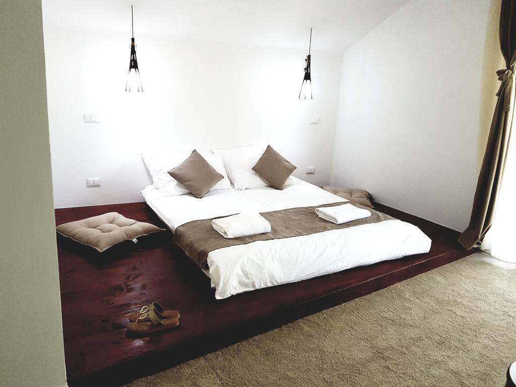 Heaven Guesthouse Corbeni Exterior foto